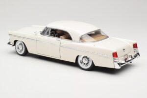 Chrysler 300B Fehér Maisto 1:18 531897 Fém – 7. kép a 8-ből