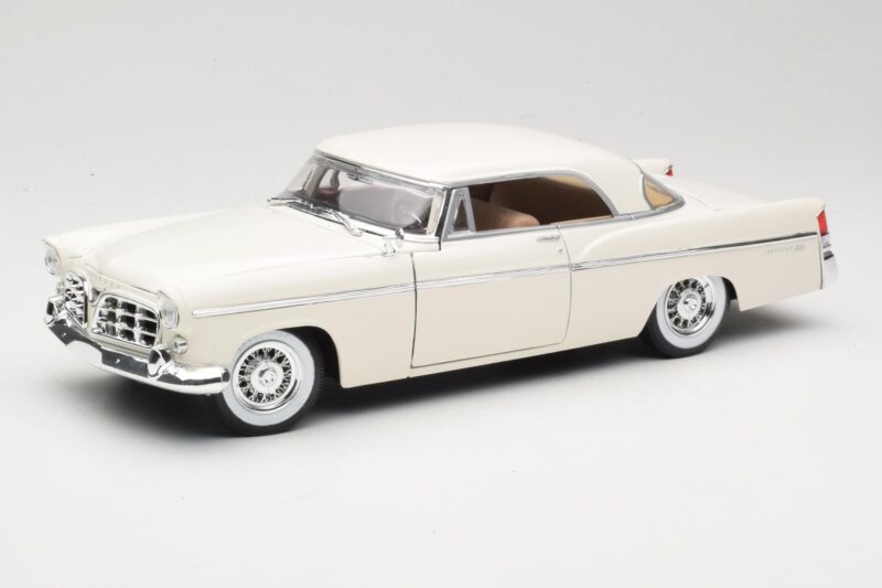 Chrysler 300B Fehér Maisto 1:18 531897 Fém