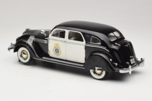 Chrysler Airflow Rendőrautó Signature Models 1:18 CCSM01 Fém – 5. kép a 6-ből