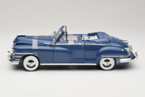 Chrysler New Yorker Kék Signature Models 1:18 CT-68629 Fém – 3. kép a 6-ből