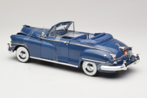 Chrysler New Yorker Kék Signature Models 1:18 CT-68629 Fém – 5. kép a 6-ből