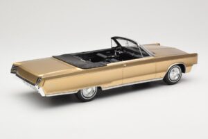 Chrysler Newport Kabrió Gold Metallic BoS Models 1:18 BOS273 Gyanta – 2. kép a 6-ből