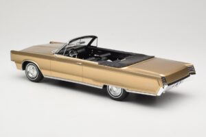 Chrysler Newport Kabrió Gold Metallic BoS Models 1:18 BOS273 Gyanta – 5. kép a 6-ből