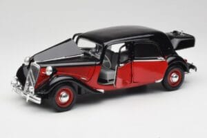 Citroen 15CV 6 Cyl Fekete & Piros Valmy Maisto 1:18 56009 Fém – 2. kép a 8-ből