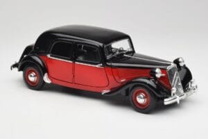 Citroen 15CV 6 Cyl Fekete & Piros Valmy Maisto 1:18 56009 Fém – 6. kép a 8-ből