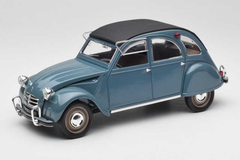 Citroen 2CV Bleu Nuit Solido 1:18 8028 Fém