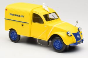 Citroen 2CV Fourgonnette Michelin Bibendum Norev 1:18 181502 Fém – 4. kép a 6-ből