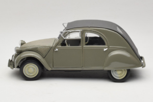 Citroen 2CV Zöld Maisto 1:18 50289 Fém – 4. kép a 8-ből