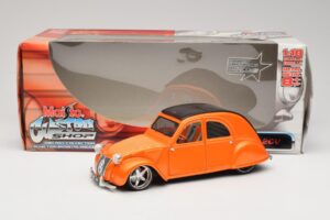 Citroen 2CV Narancssárga Maisto 1:18 31321 Fém – 8. kép a 8-ből