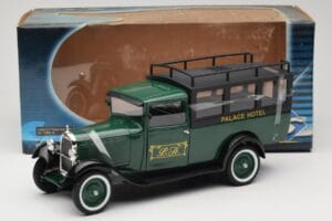 Citroen C4 F Palace Hotel Zöld Solido 1:18 118303-00 Fém – 6. kép a 6-ből