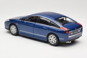 Citroen C6 Kék Bburago 1:18 18-12073 Fém – 7. kép a 8-ből