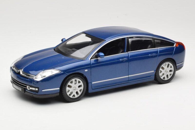 Citroen C6 Kék Bburago 1:18 18-12073 Fém