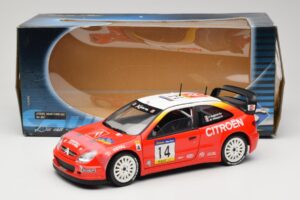 Citroen Xsara T4 WRC #14 P. Bugalski / J-P. Chiaroni WRC 2001 Solido 1:18 9021 Fém – 8. kép a 8-ből