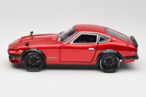 Datsun 240Z S30 Piros Maisto 1:18 32611 Fém – 4. kép a 8-ből