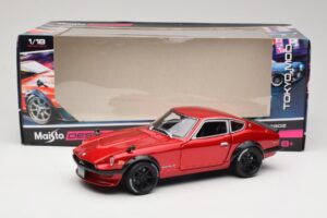 Datsun 240Z S30 Piros Maisto 1:18 32611 Fém – 8. kép a 8-ből