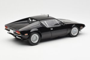 De Tomaso Pantera Fekete Kyosho 1:18 08851BK Fém – 3. kép a 8-ből