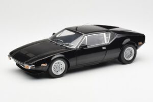 De Tomaso Pantera Fekete Kyosho 1:18 08851BK Fém