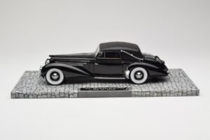 Delage D8-120 Kabrió Fekete Minichamps 1:18 107115131 Fém – 3. kép a 6-ből