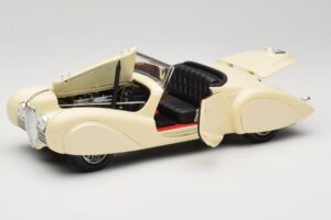 Delahaye Kabrió Krémszínű Guiloy 1:18 68580 Fém – 2. kép a 8-ből