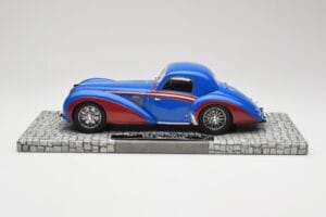 Delahaye Type 145 V12 Coupe Kék Piros Minichamps 1:18 107116121 Gyanta – 3. kép a 6-ből