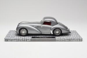 Delahaye Type 145 V12 Coupe Mullin Museum Minichamps 1:18 107116120 Fém – 3. kép a 6-ből