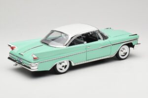 DeSoto Adventurer Zöld American Mint 1:18 92738 Fém – 3. kép a 8-ből