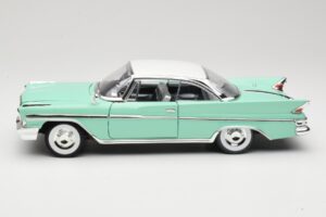 DeSoto Adventurer Zöld American Mint 1:18 92738 Fém – 4. kép a 8-ből
