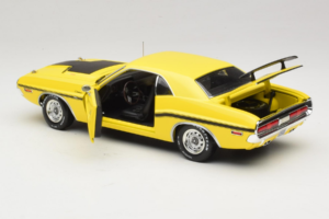 Dodge Challenger R/T NCIS TV Series Car Greenlight 1:18 12845 Fém – 5. kép a 8-ből