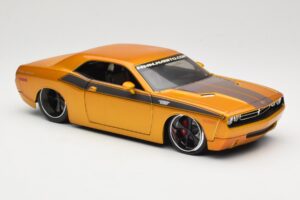 Dodge Challenger Concept Arany Maisto 1:18 31320 Fém – 6. kép a 8-ből