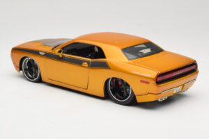 Dodge Challenger Concept Arany Maisto 1:18 31320 Fém – 7. kép a 8-ből