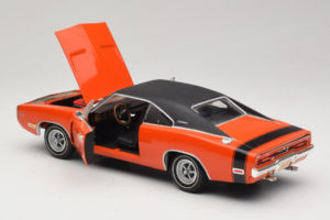 Dodge Charger R/T Narancssárga & Fekete American Muscle 1:18 39314 Fém – 5. kép a 8-ből