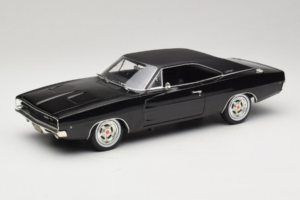 Dodge Charger R/T Steve McQueen Bullitt Movie Greenlight 1:18 12839 Fém