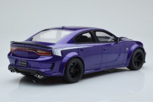 Dodge Charger Super Bee Lila GT Spirit 1:18 GT895 Gyanta – 2. kép a 6-ből