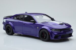 Dodge Charger Super Bee Lila GT Spirit 1:18 GT895 Gyanta – 4. kép a 6-ből