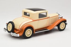 Dodge Eight DG Coupe Bézs BoS Models 1:18 BOS289 Gyanta – 2. kép a 6-ből