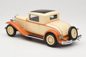 Dodge Eight DG Coupe Bézs BoS Models 1:18 BOS289 Gyanta – 5. kép a 6-ből