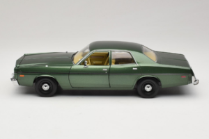 Dodge Monaco Zöld Hunter GreenLight 1:18 19045 Fém – 4. kép a 8-ből
