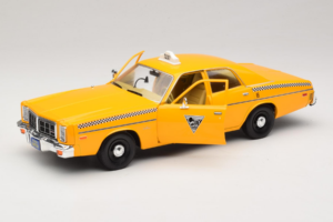Dodge Monaco Taxi Rocky III GreenLight 1:18 19111 Fém – 2. kép a 8-ből