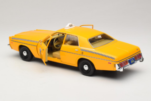 Dodge Monaco Taxi Rocky III GreenLight 1:18 19111 Fém – 5. kép a 8-ből
