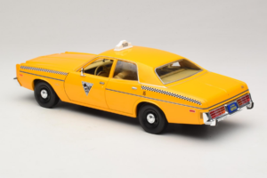 Dodge Monaco Taxi Rocky III GreenLight 1:18 19111 Fém – 7. kép a 8-ből