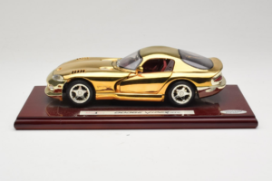 Dodge Viper GTS Gold Plated 23K Maisto 1:18 GP001 Fém