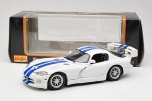 Dodge Viper GTS-R GT2 Fehér 1997 Maisto 1:18 50316 Fém – 8. kép a 8-ből