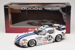 Dodge Viper GTS-R #94 Viper Team Oreca O. Beretta / T. Archer / D. Dupuy 24 Hours of Daytona 1997 AUTOart 1:18 89723 Fém – 8. kép a 8-ből