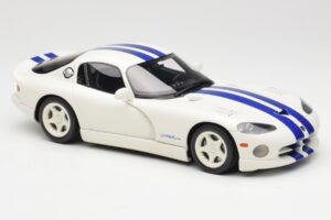 Dodge Viper GTS Stone White GT Spirit 1:18 GT940 Gyanta – 4. kép a 6-ből