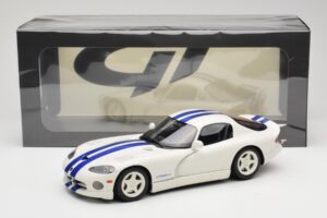 Dodge Viper GTS Stone White GT Spirit 1:18 GT940 Gyanta – 6. kép a 6-ből