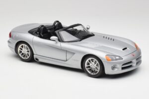 Dodge Viper SRT-10 Bright Ezüst Bburago 1:18 34908 Fém – 6. kép a 8-ből