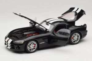 Dodge Viper SRT-10 Coupe Fekete AUTOart 1:18 71712 Fém – 2. kép a 8-ből