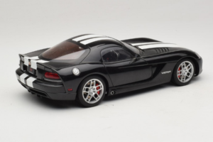 Dodge Viper SRT-10 Coupe Fekete AUTOart 1:18 71712 Fém – 3. kép a 8-ből
