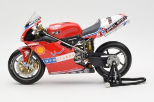 Ducati 998R WSB #1 T. Bayliss Ducati Infostrada 2002 Minichamps 1:12 122021201 Fém