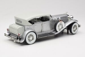Duesenberg SJ Ezüst GreenLight 1:18 13525 Fém – 3. kép a 8-ből